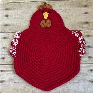 NWOT Hand Crafted Crochet Chicken Hot Pad/Trivet Red